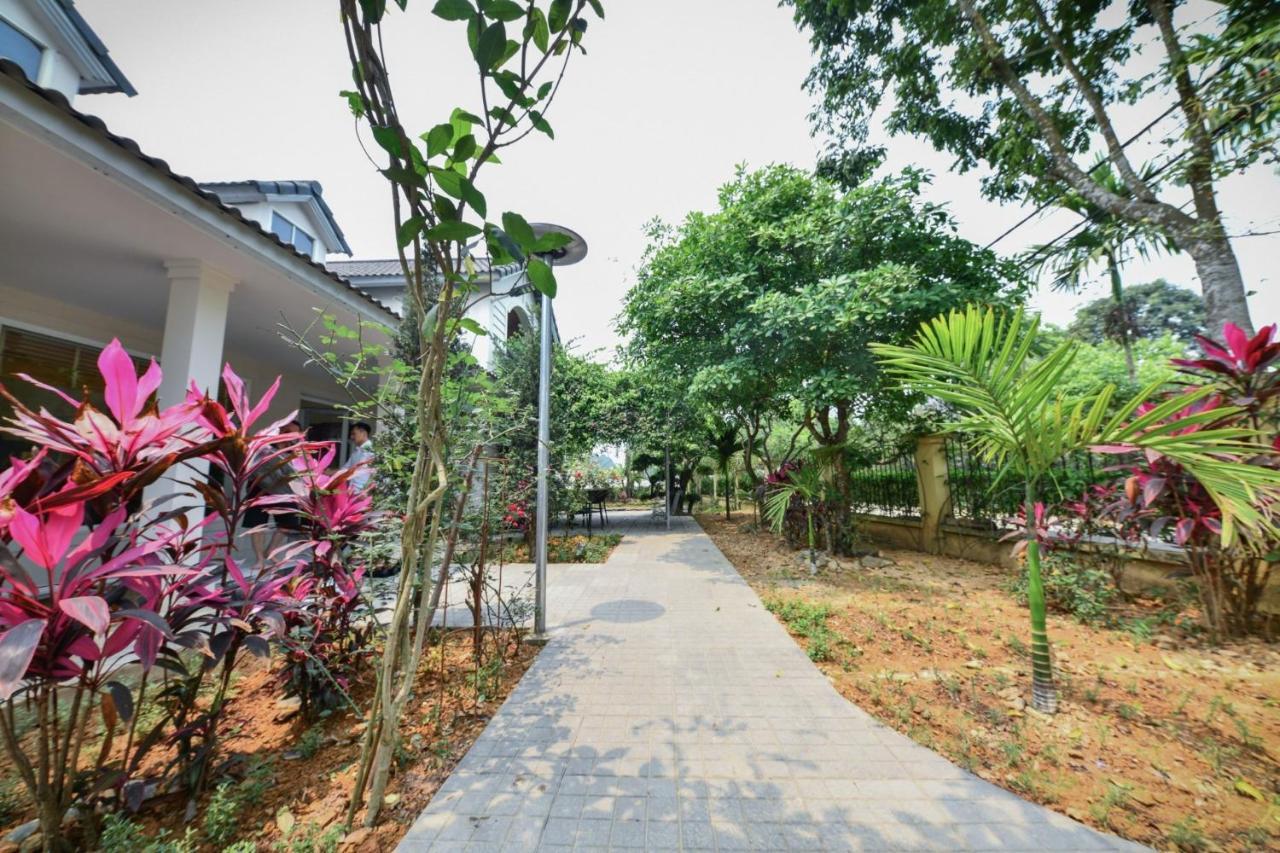Le Villa Luong Son Hòa Bình Exteriör bild