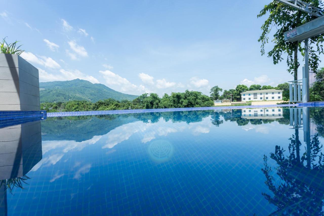 Le Villa Luong Son Hòa Bình Exteriör bild